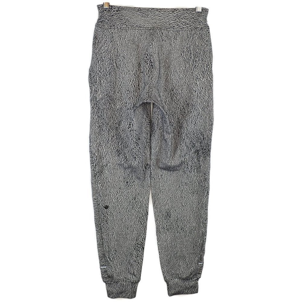 lululemon Ready To Rulu Pant Size 2 in Running Luon Spray Jacquard White…